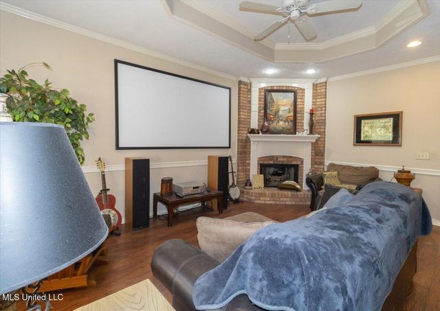 313 Pelahatchie Shore Drive, Brandon, MS 39047