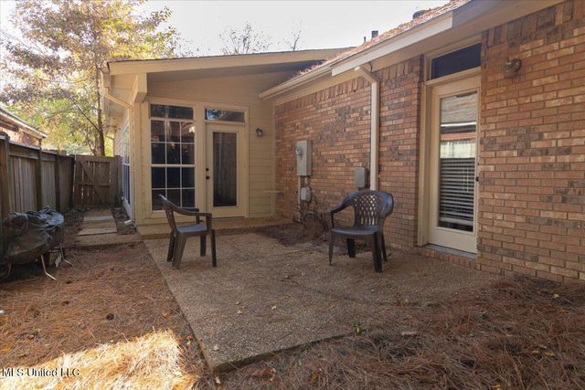 313 Pelahatchie Shore Drive, Brandon, MS 39047