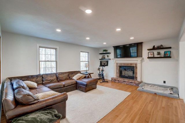 4313 N Forest Hills Boulevard, Janesville, WI 53545