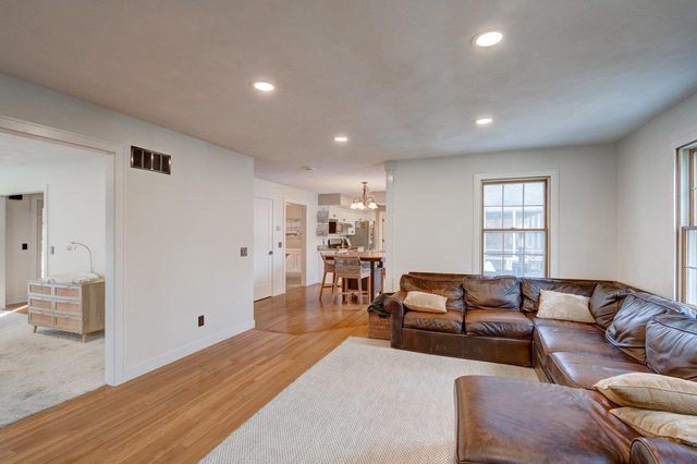 4313 N Forest Hills Boulevard, Janesville, WI 53545