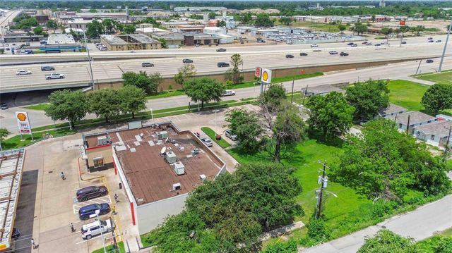 3495 Des Chaumes Street, Houston, TX 77026