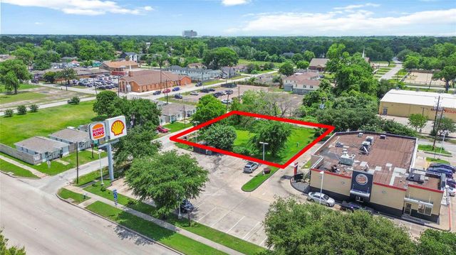 3495 Des Chaumes Street, Houston, TX 77026