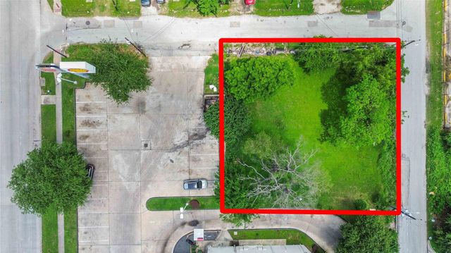 3495 Des Chaumes Street, Houston, TX 77026
