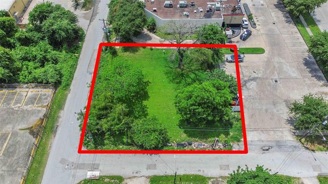 3495 Des Chaumes Street, Houston, TX 77026