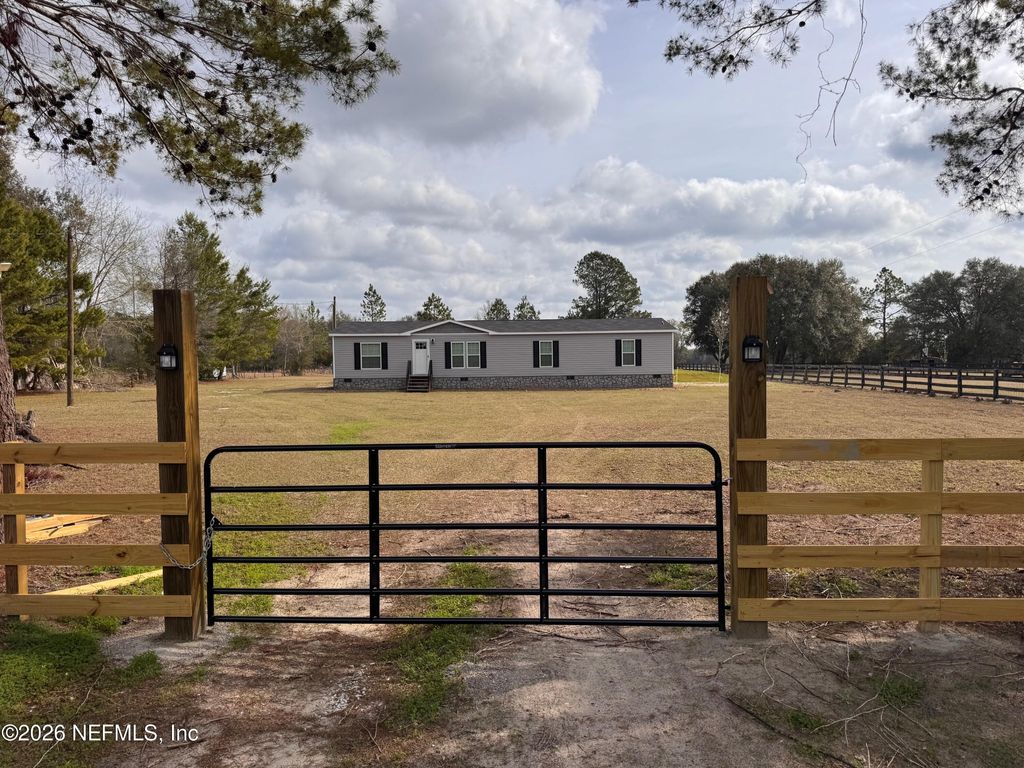 273535 MURRHEE Road, Hilliard, FL 32046