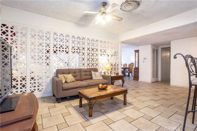 16643 Tuba, Granada Hills, CA 91343