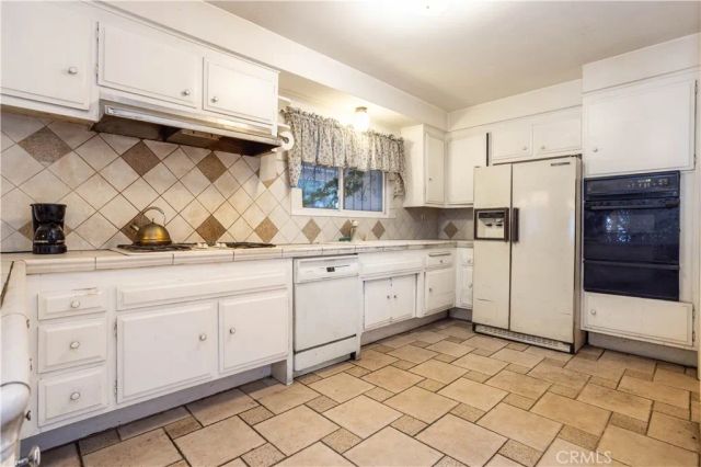 16643 Tuba, Granada Hills, CA 91343