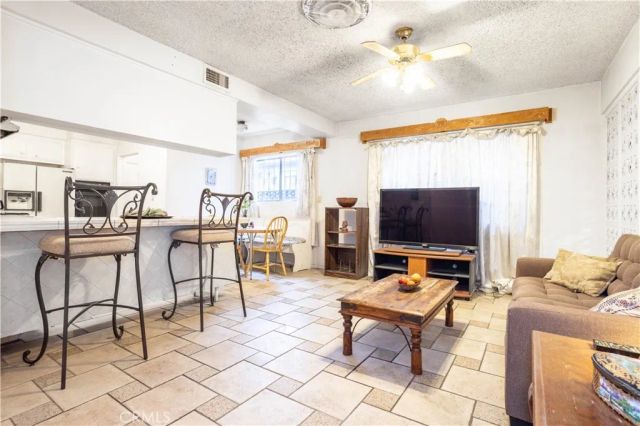 16643 Tuba, Granada Hills, CA 91343