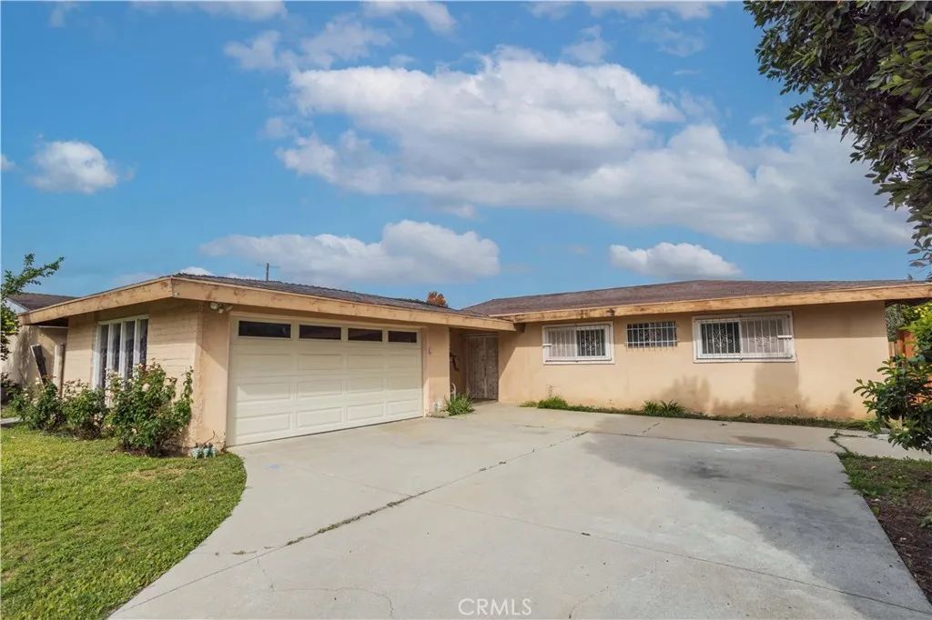 16643 Tuba, Granada Hills, CA 91343