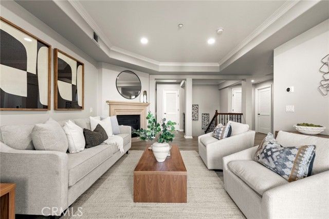 401 Bernard Street 211, Costa Mesa, CA 92627