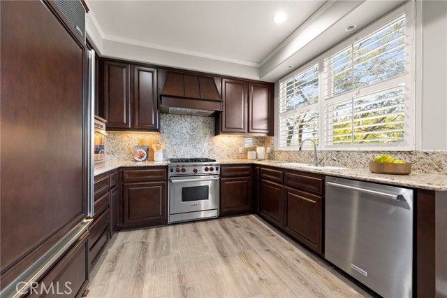 401 Bernard Street 211, Costa Mesa, CA 92627