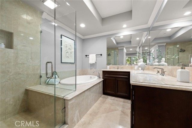 401 Bernard Street 211, Costa Mesa, CA 92627