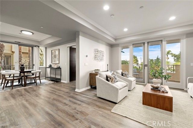 401 Bernard Street 211, Costa Mesa, CA 92627