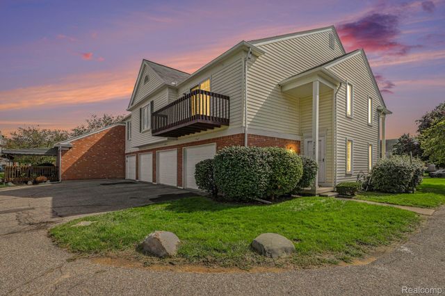 37407 Stonegate Circle, Clinton Charter Township, MI 48036