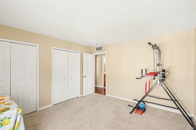 37407 Stonegate Circle, Clinton Charter Township, MI 48036