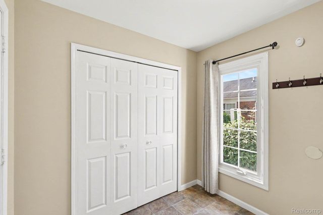 37407 Stonegate Circle, Clinton Charter Township, MI 48036