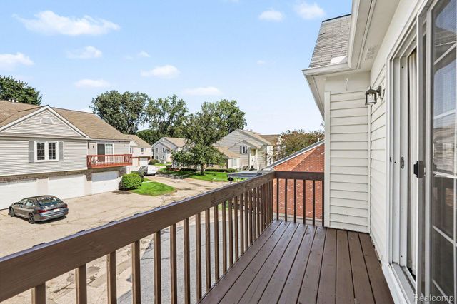 37407 Stonegate Circle, Clinton Charter Township, MI 48036