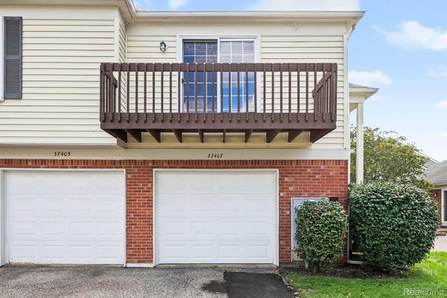 37407 Stonegate Circle, Clinton Charter Township, MI 48036