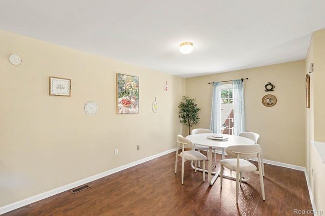 37407 Stonegate Circle, Clinton Charter Township, MI 48036