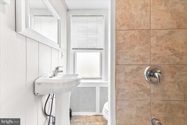 1024 E 18TH ST, Chester, PA 19013