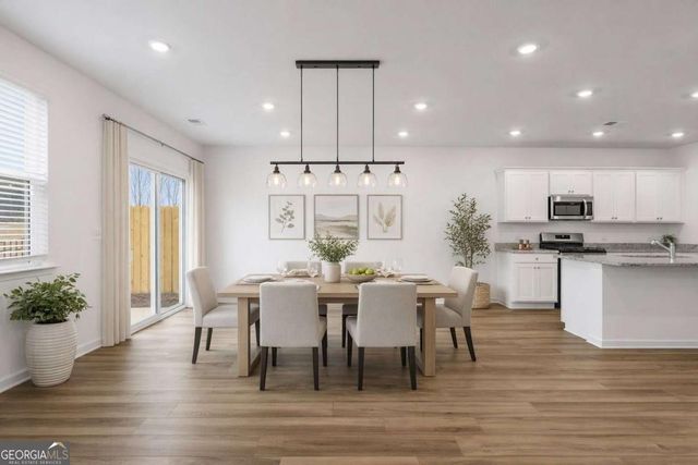 2559 Adventure Way, Doraville, GA 30360