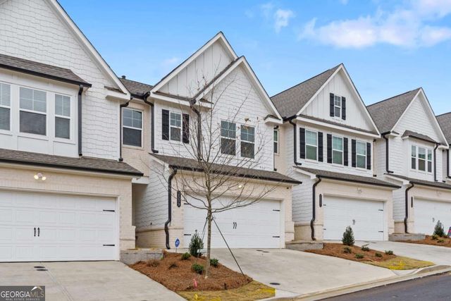 2559 Adventure Way, Doraville, GA 30360