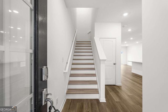 2559 Adventure Way, Doraville, GA 30360