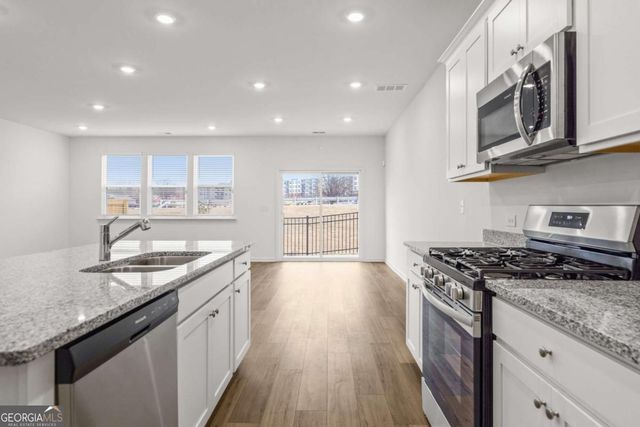 2559 Adventure Way, Doraville, GA 30360