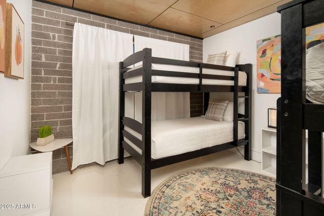 714 N 72ND Place, Scottsdale, AZ 85257