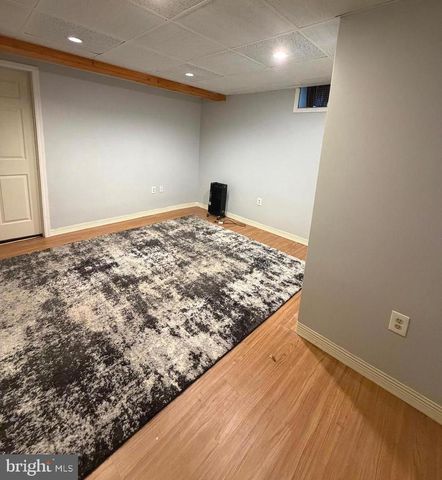 126 S FRONT ST, Womelsdorf, PA 19567