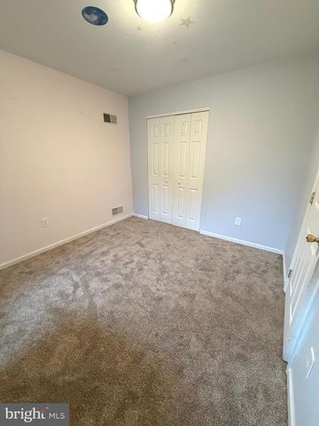 126 S FRONT ST, Womelsdorf, PA 19567