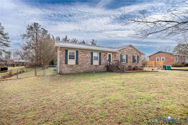 4411 Toccoa Ter, Sandston, VA 23150