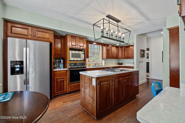 385 Lake Dornoch Drive, Pinehurst, NC 28374