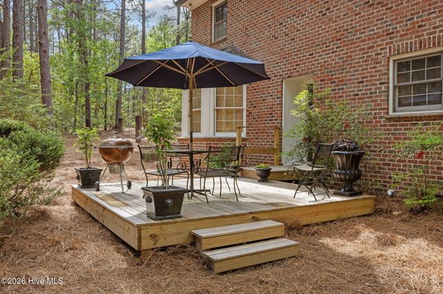 385 Lake Dornoch Drive, Pinehurst, NC 28374