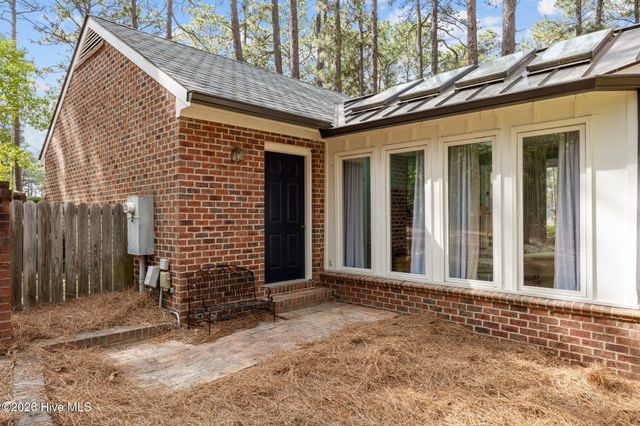 385 Lake Dornoch Drive, Pinehurst, NC 28374