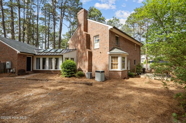 385 Lake Dornoch Drive, Pinehurst, NC 28374