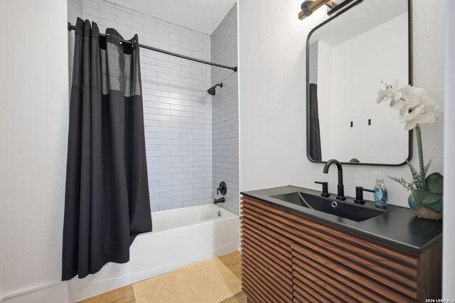 115 W HIGHLAND BLVD, San Antonio, TX 78210