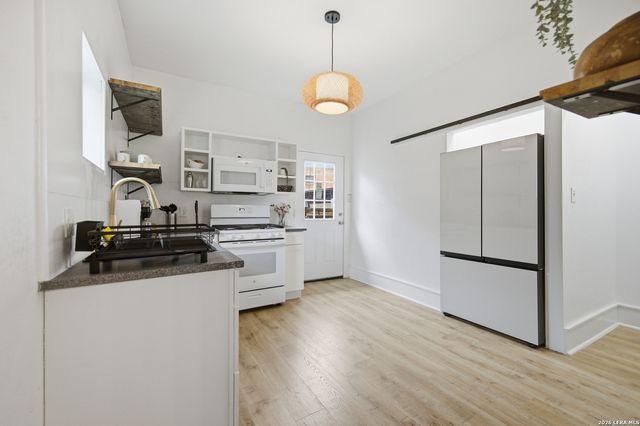 115 W HIGHLAND BLVD, San Antonio, TX 78210