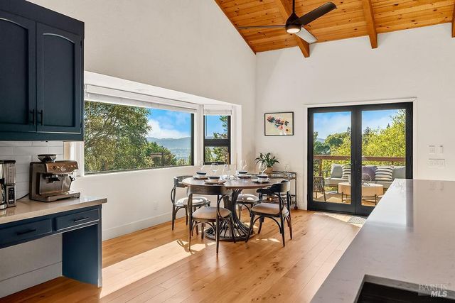 913 Valley View Dr, Healdsburg, CA 95448