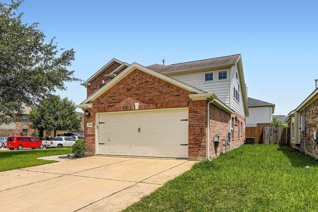 2105 Kingwood Drive, Deer Park, TX 77536