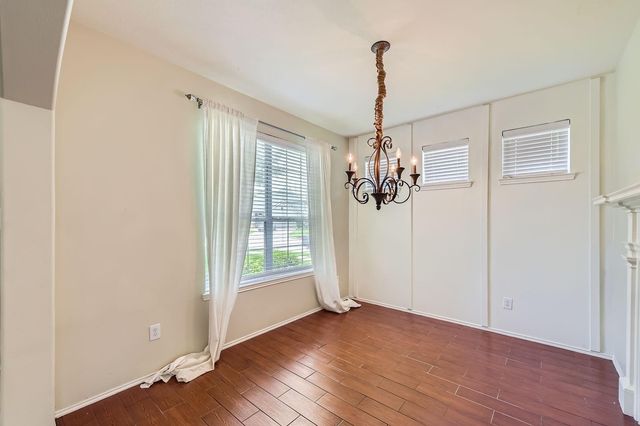 2105 Kingwood Drive, Deer Park, TX 77536