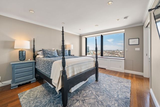 65 East India Row 33C, Boston, MA 02110