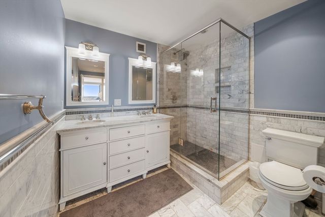 65 East India Row 33C, Boston, MA 02110