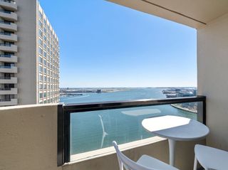 65 East India Row 33C, Boston, MA 02110