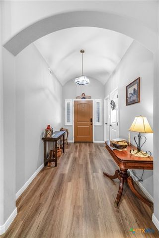 103 Gabbiano Court, Victoria, TX 77904