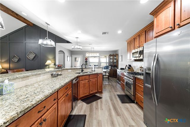 103 Gabbiano Court, Victoria, TX 77904