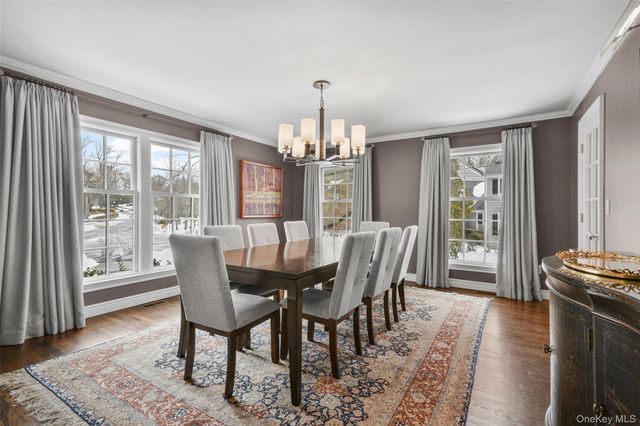 12 Deerfield Lane, Scarsdale, NY 10583