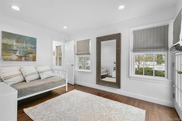 12 Deerfield Lane, Scarsdale, NY 10583