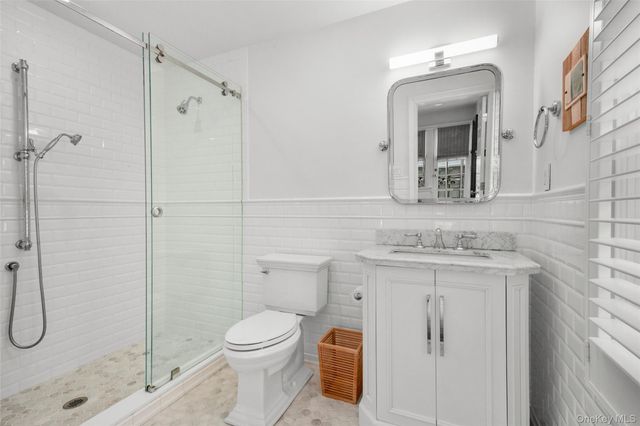 12 Deerfield Lane, Scarsdale, NY 10583