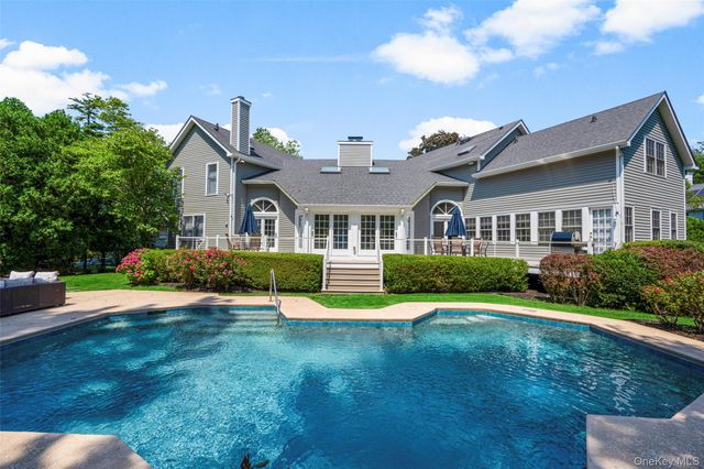 12 Deerfield Lane, Scarsdale, NY 10583